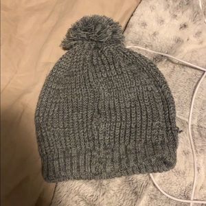 knit gray beanie
